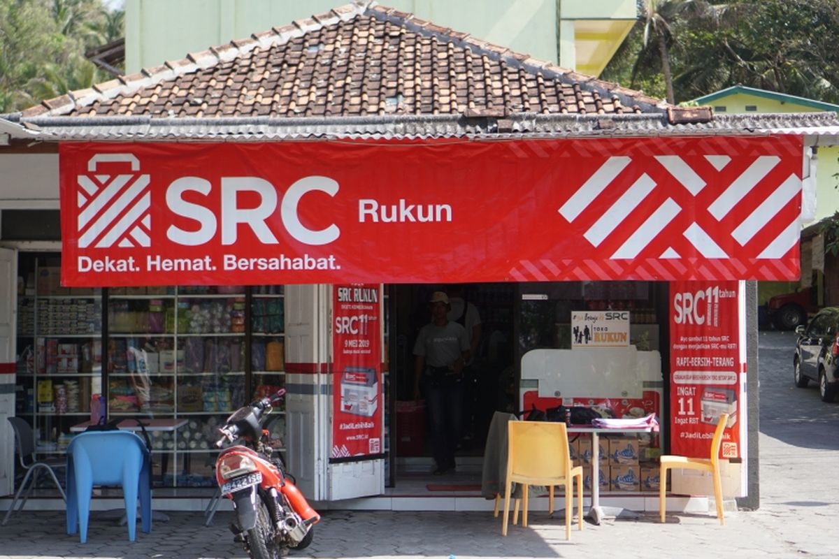 Contoh foto tampak depan toko